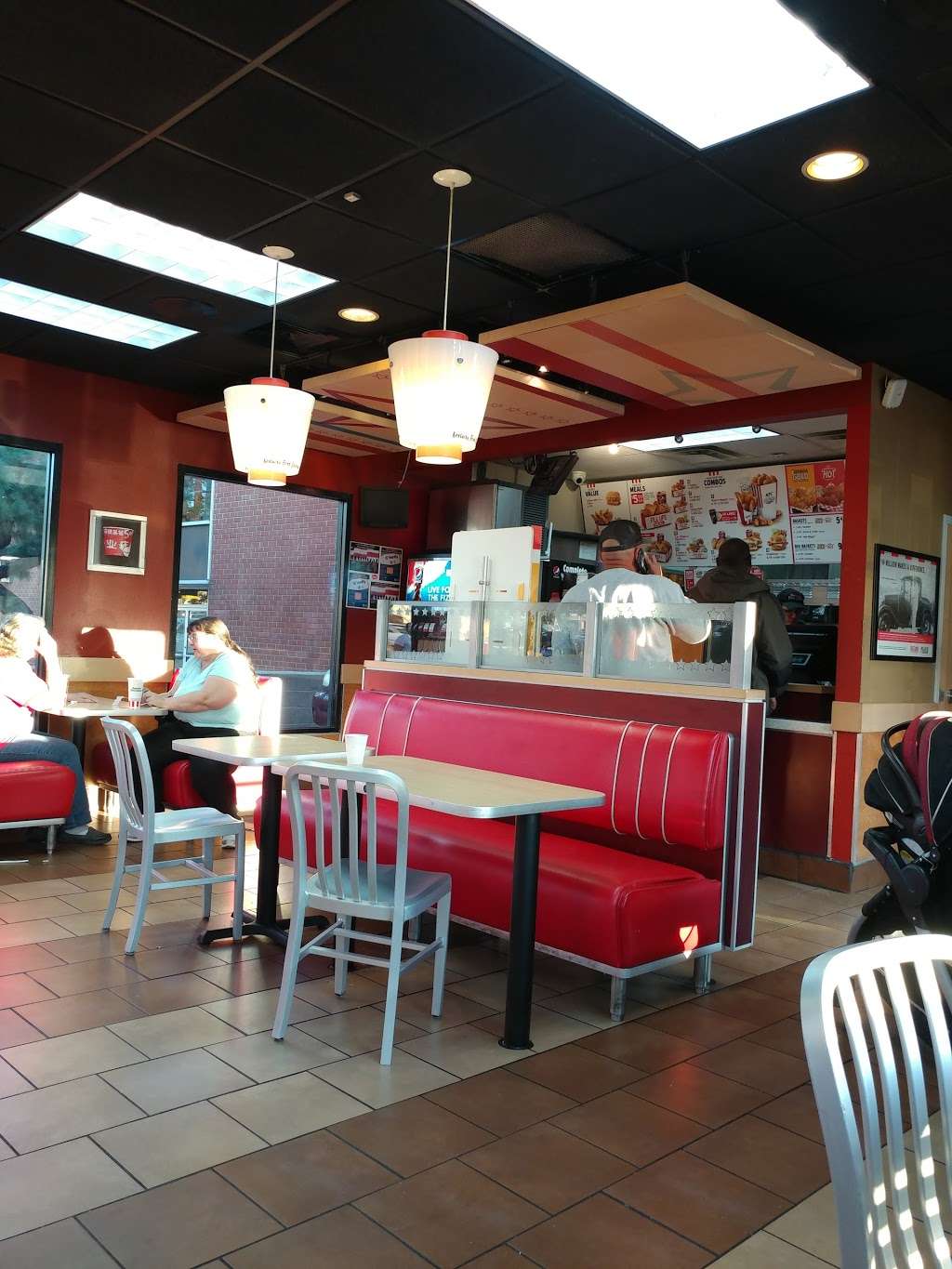 KFC | 2007 E Highland Ave, San Bernardino, CA 92404, USA | Phone: (909) 862-1127