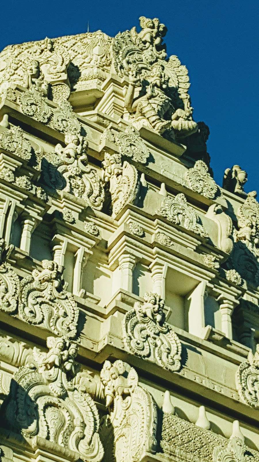 The Hindu Temple Of Greater Chicago | 10915 Lemont Rd, Lemont, IL 60439, USA | Phone: (630) 972-0300