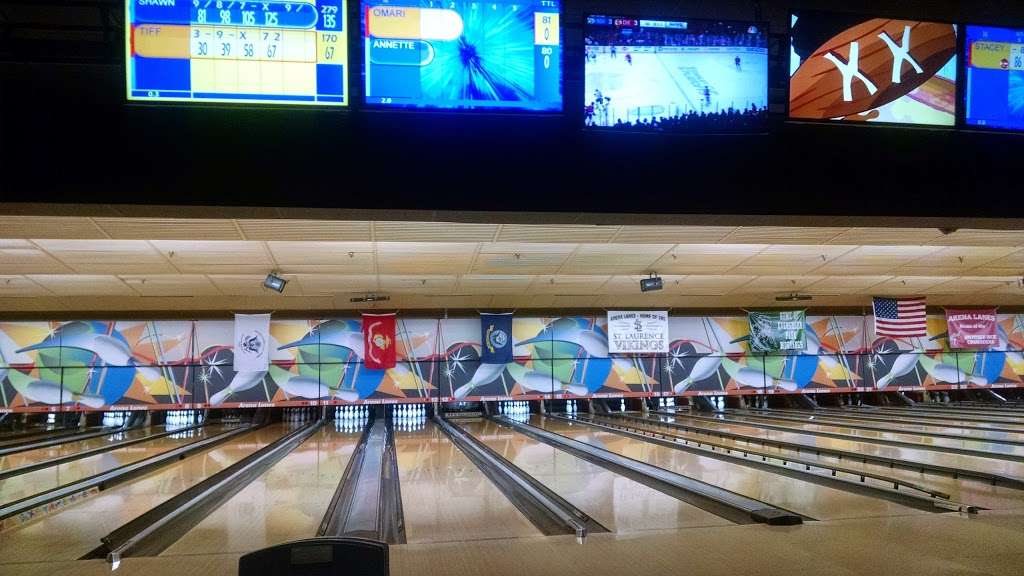 Arena Lanes | 4700 W 103rd St, Oak Lawn, IL 60453, USA | Phone: (708) 425-0900