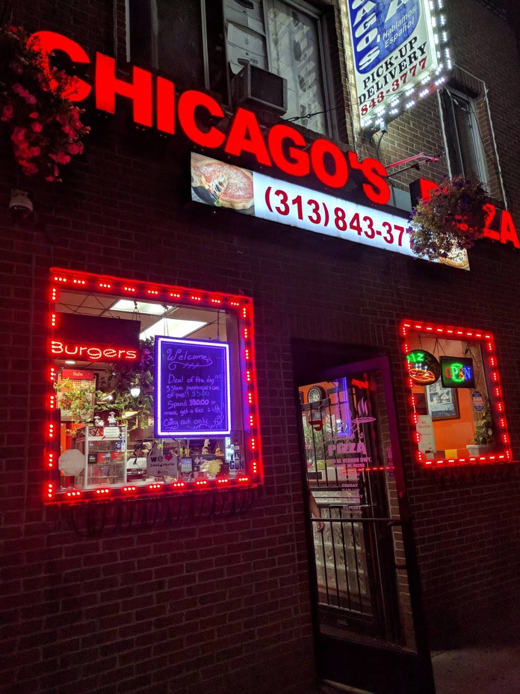 Chicagos Pizza | 4650 Vernor Hwy, Detroit, MI 48209, USA | Phone: (313) 843-3777