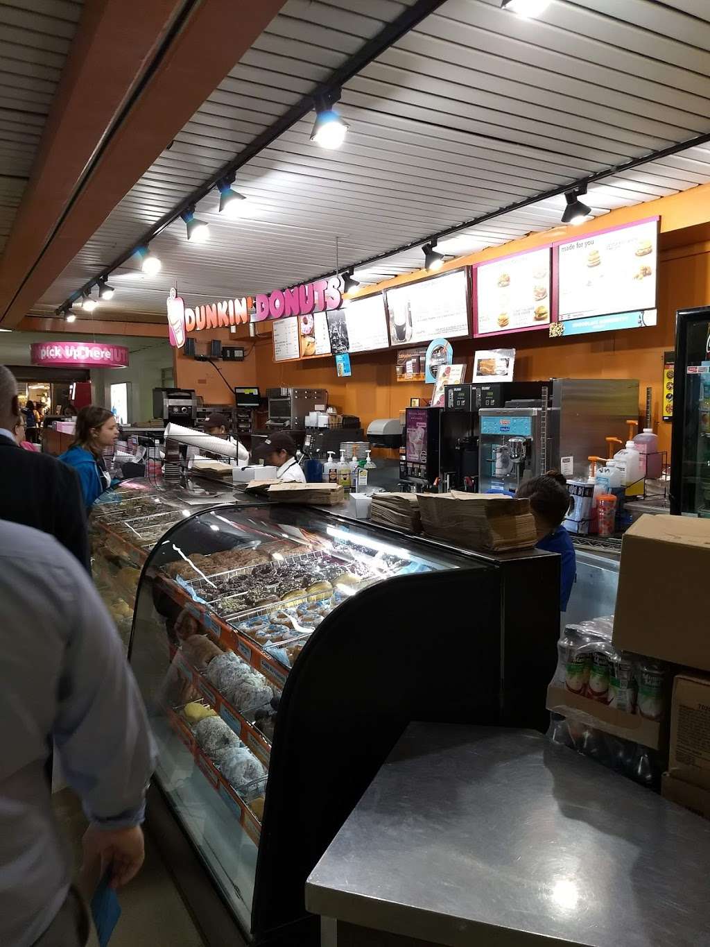 Dunkin Donuts | LaGuardia Rd, Flushing, NY 11371, USA