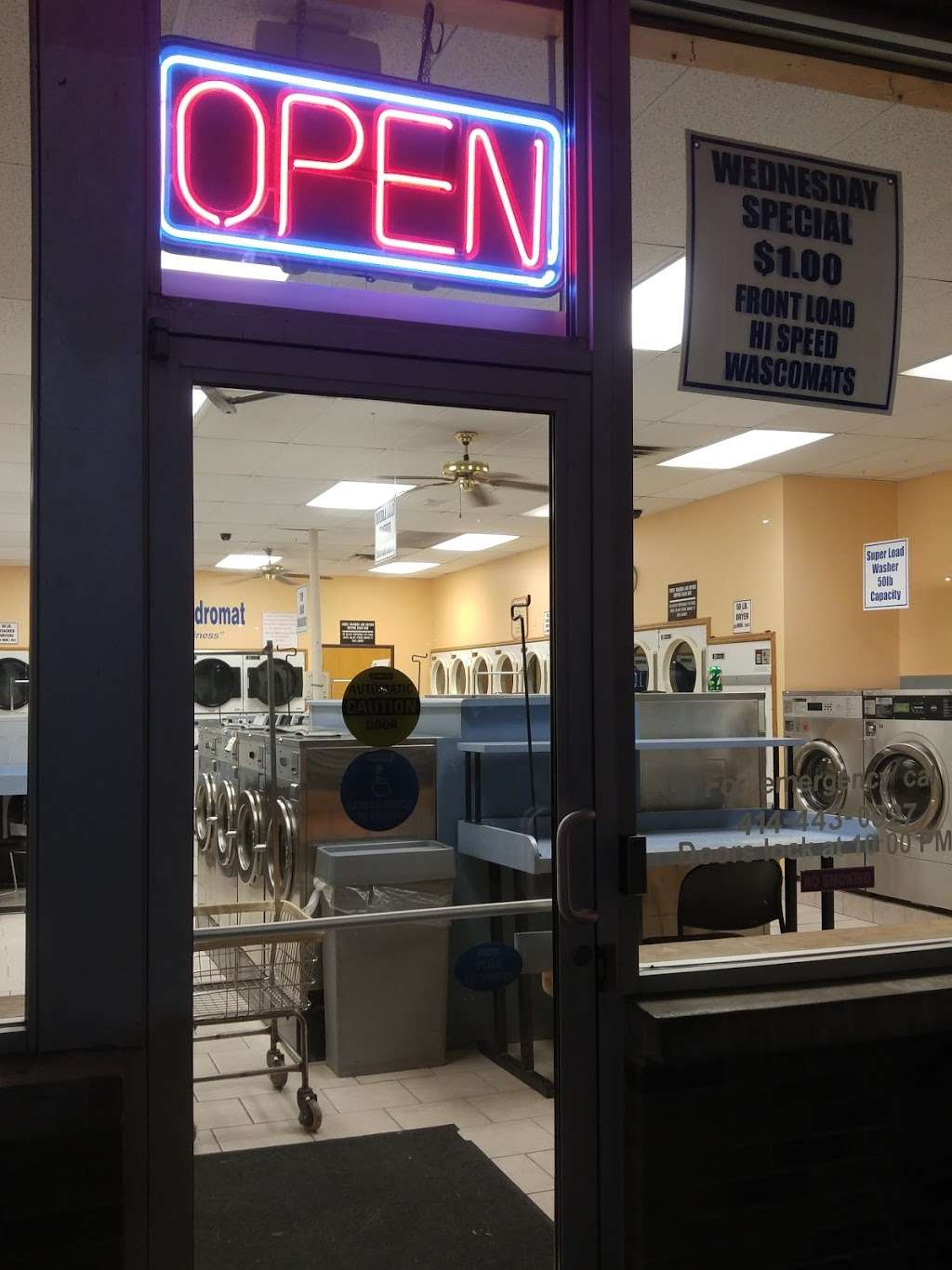 Bubble Garden Coin Laundry | 5803 S Packard Ave, Cudahy, WI 53110, USA | Phone: (414) 744-2588