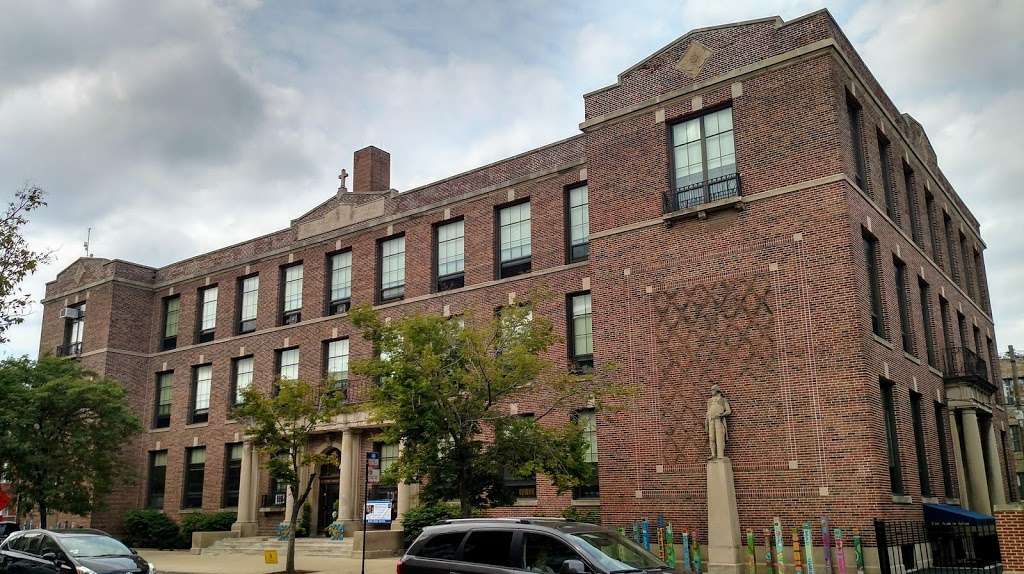 Saint Andrew School | 1710 W Addison St, Chicago, IL 60613, USA | Phone: (773) 248-2500