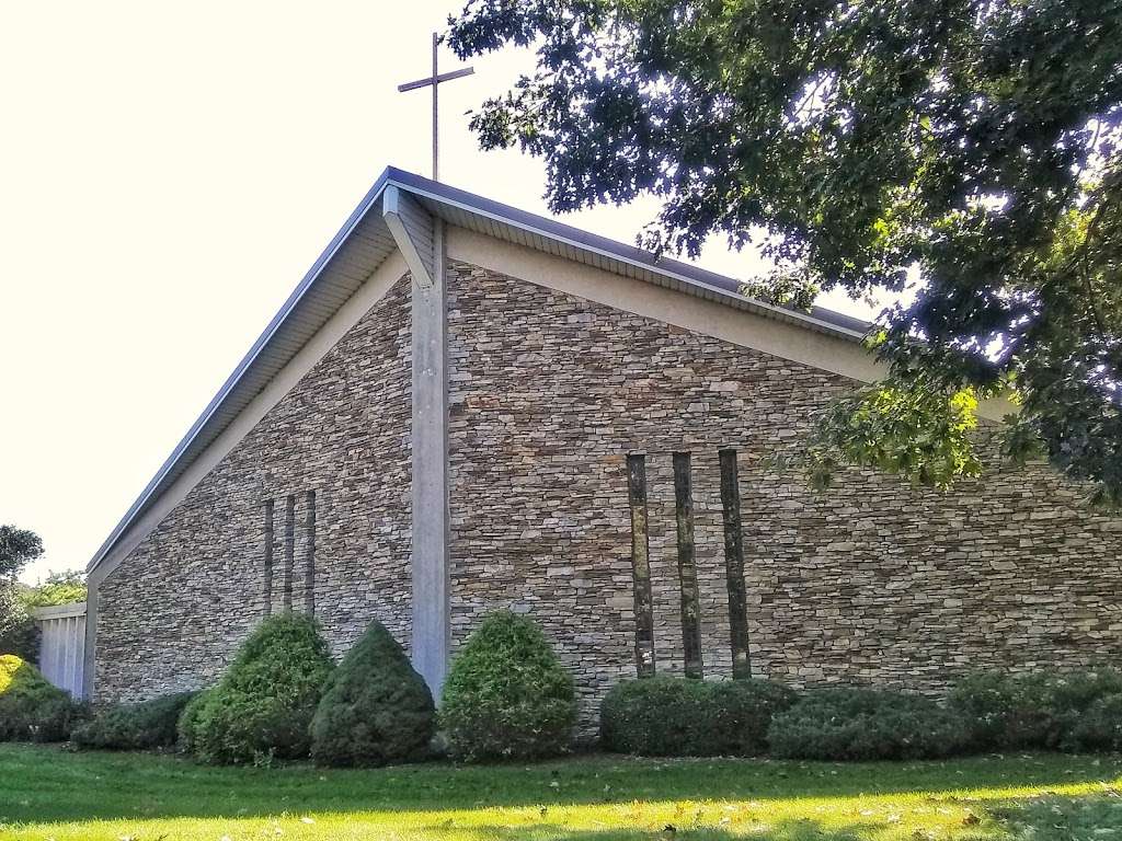 St James Catholic Church | 505 Woodcrest Ave, Lititz, PA 17543, USA | Phone: (717) 626-5580
