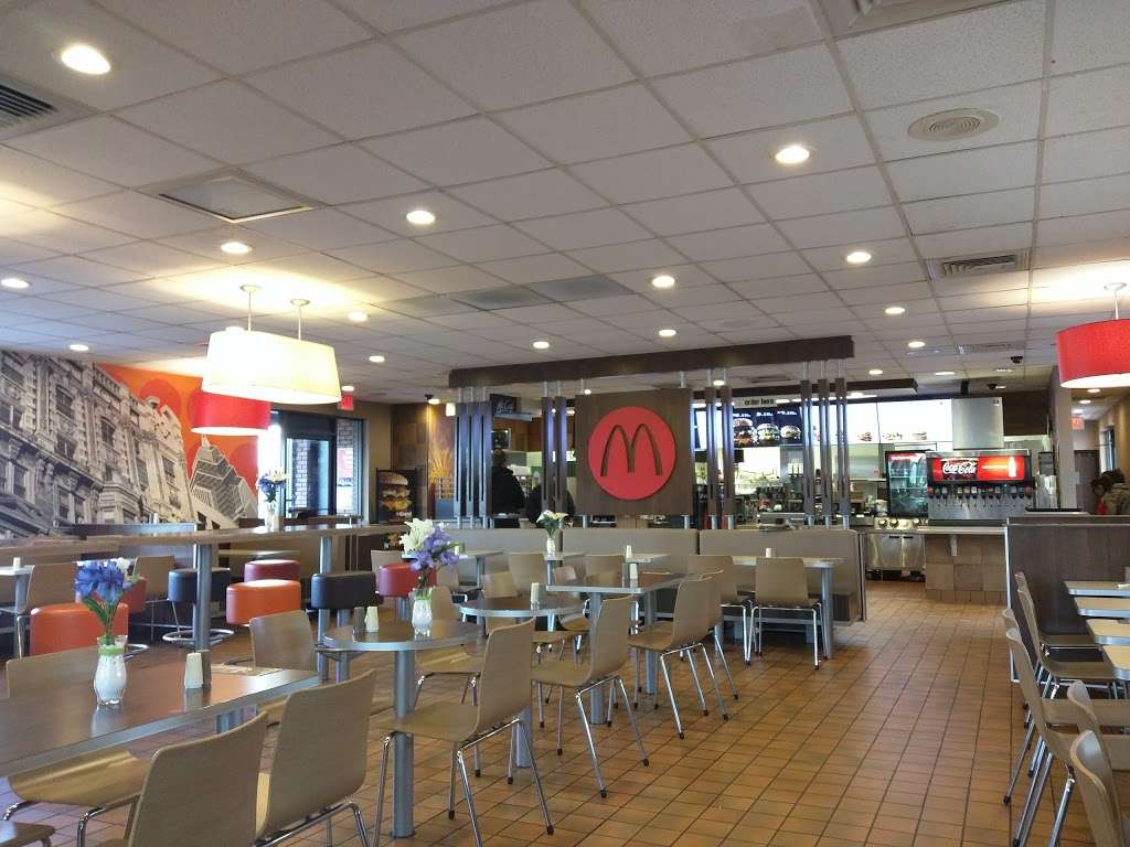 McDonalds | 6896 Hamilton Blvd, Trexlertown, PA 18087, USA | Phone: (610) 398-2218