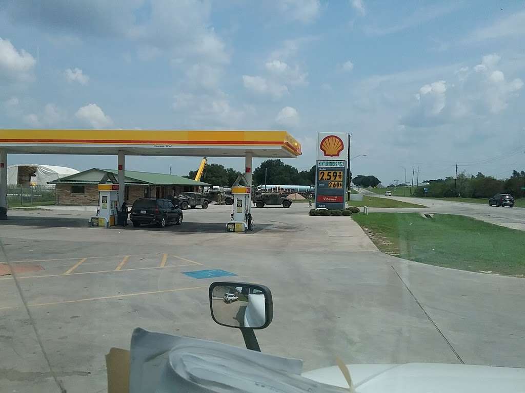 Shell | 856 US-90, Sealy, TX 77474, USA | Phone: (979) 627-0055