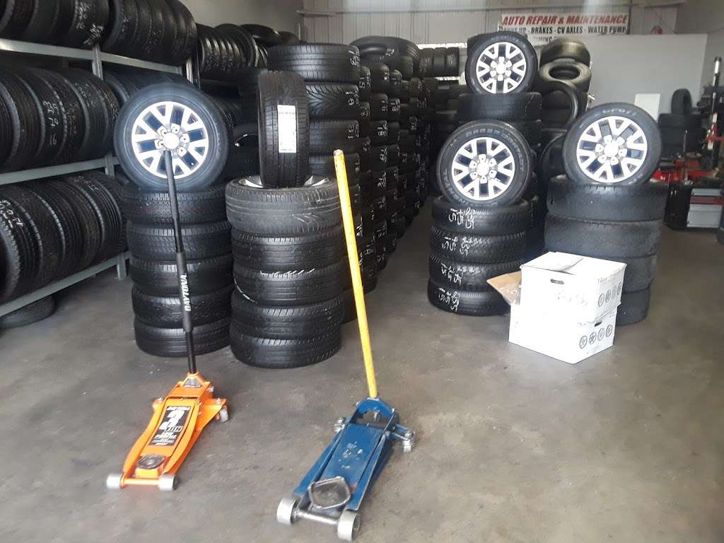 Apple valley tires | 13600 Quinnault Rd, Apple Valley, CA 92308, USA | Phone: (760) 590-5471