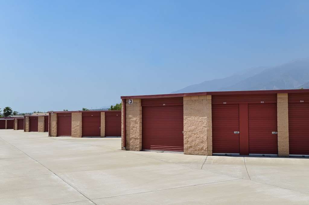 Universal Self Storage | 15007 Bridlepath Dr, Fontana, CA 92336, USA | Phone: (909) 463-6677