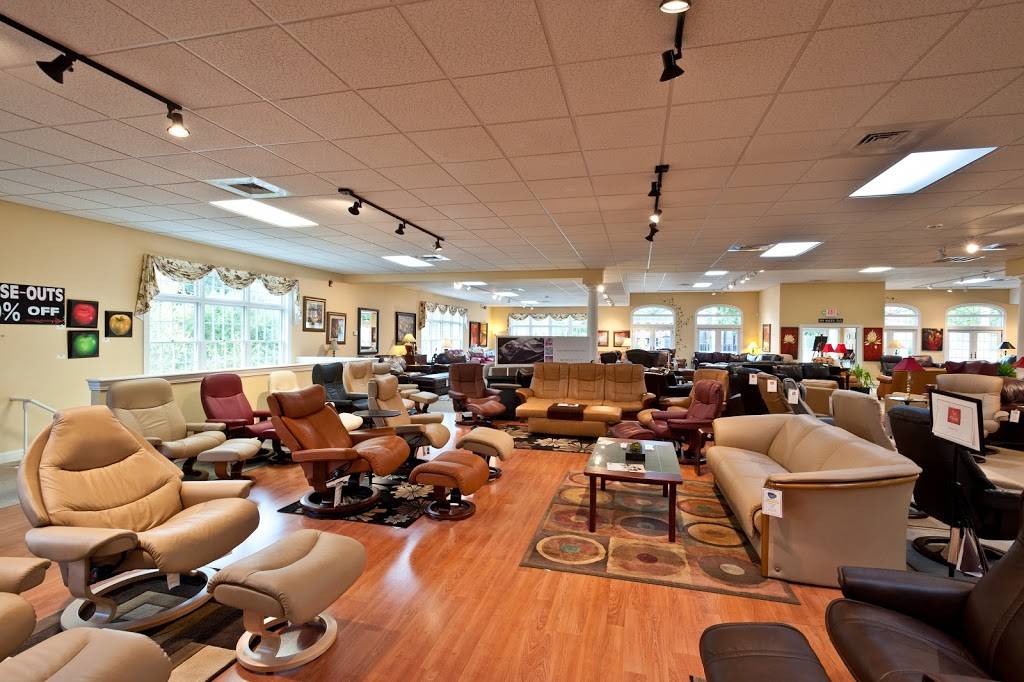 Curriers Leather Furniture | 75 Lafayette Rd, Hampton Falls, NH 03844, USA | Phone: (603) 926-0555