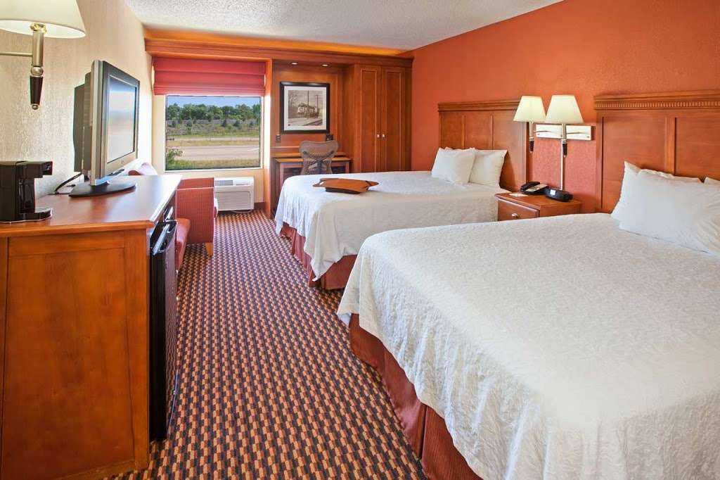 Hampton Inn Joliet - I-80 | 1521 Riverboat Center Dr, Joliet, IL 60436, USA | Phone: (815) 725-2424