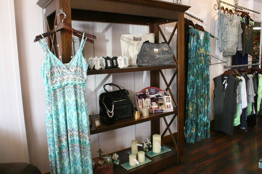 BLUSH Boutique | 23671 Calabasas Rd, Calabasas, CA 91302, USA | Phone: (818) 222-5874