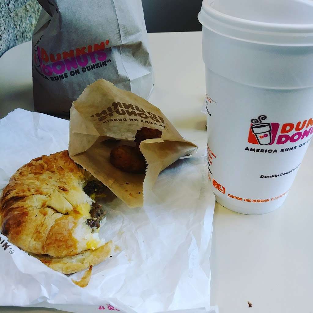 Dunkin Donuts | 5914 Beach Channel Dr, Far Rockaway, NY 11692, USA | Phone: (718) 474-1091