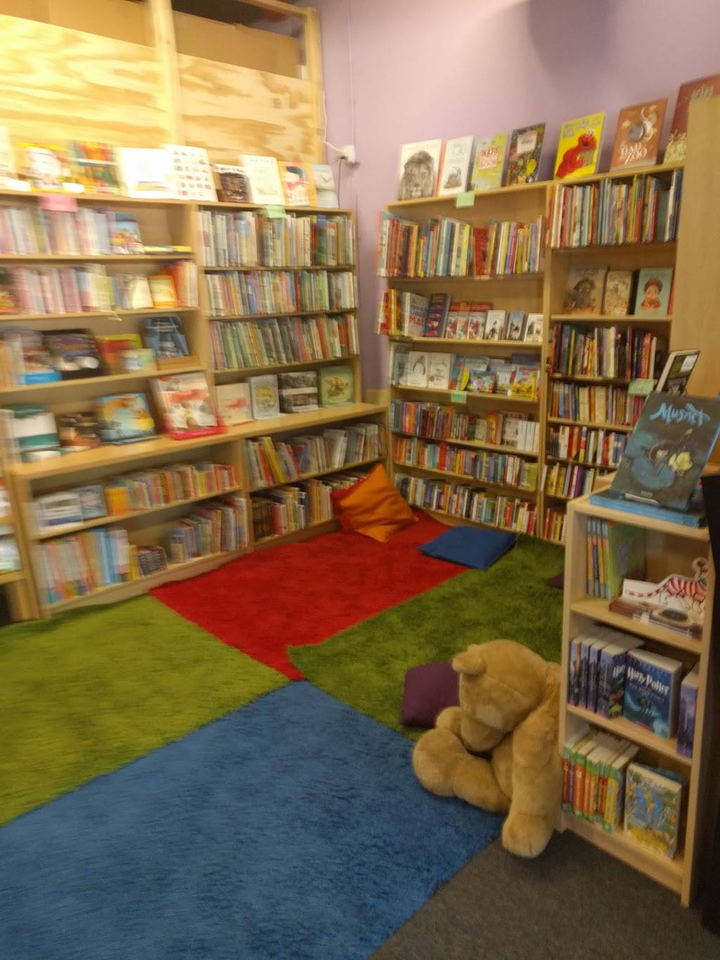 Moon Palace Books | 3032 Minnehaha Ave, Minneapolis, MN 55406, USA | Phone: (612) 454-0455