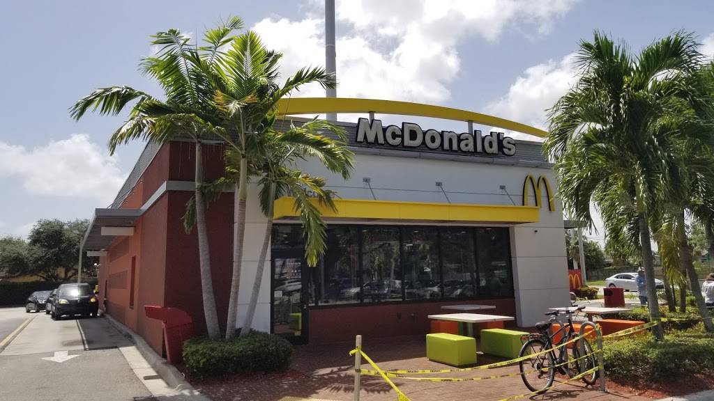 McDonalds | 8505 NW 186th St, Hialeah, FL 33015, USA | Phone: (305) 829-5113