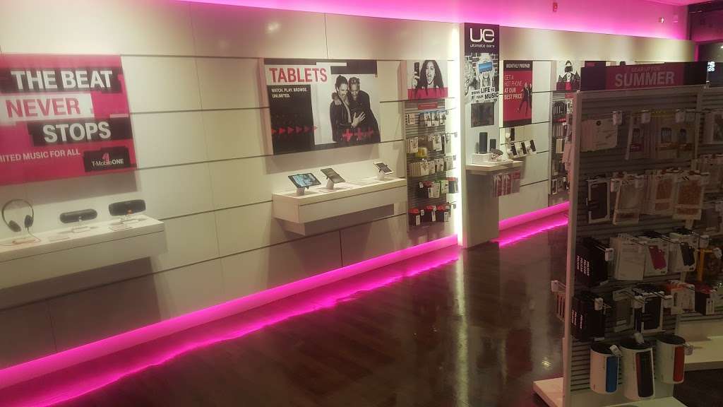 T-Mobile | 25301 Rockaway Blvd Suite 22, Rosedale, NY 11422, USA | Phone: (516) 295-2589