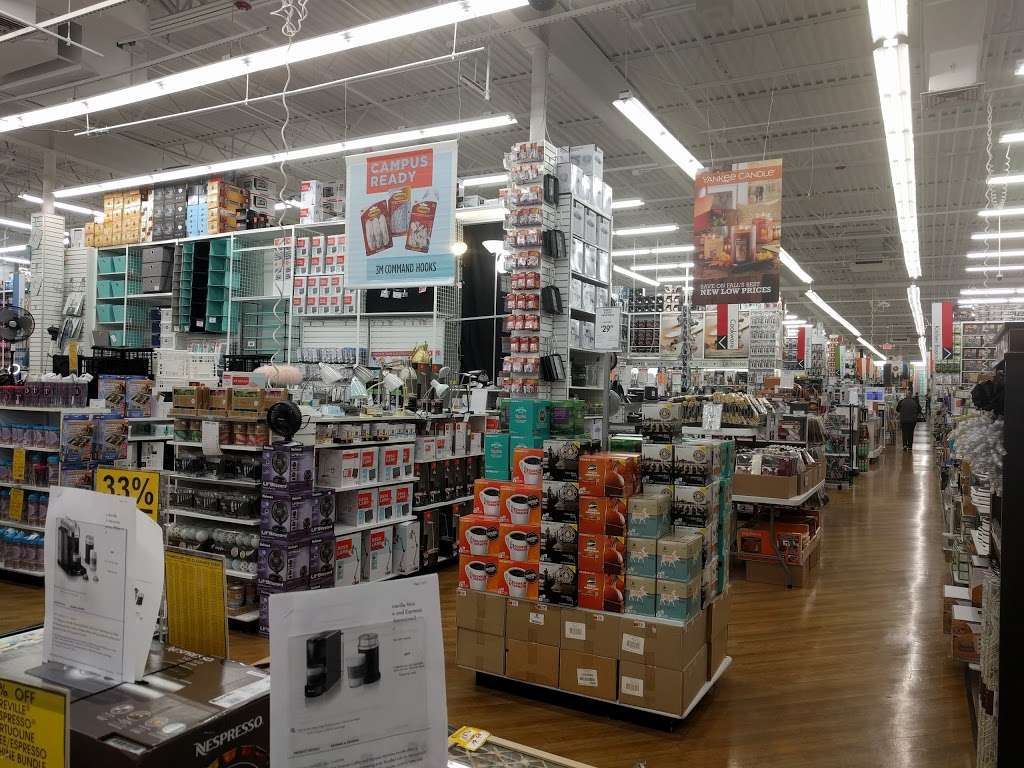 Bed Bath & Beyond | 367 Broadway, Saugus, MA 01906, USA | Phone: (781) 233-1302