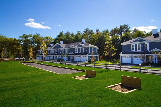 Concord Mews Apartments | 1 Nathan Pratt Dr, Concord, MA 01742, USA | Phone: (978) 610-6523