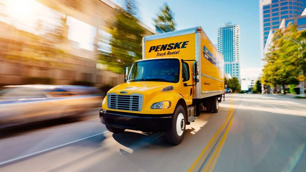 Penske Truck Rental | 861 N Rangeline Rd, Carmel, IN 46032, USA | Phone: (317) 844-0960