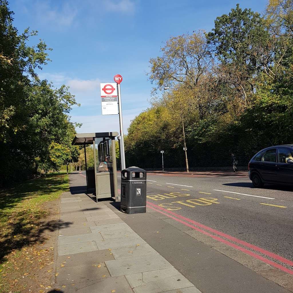 Academy Rd Shooters Hill Rd (Stop WY) | London SE18 4AA, UK