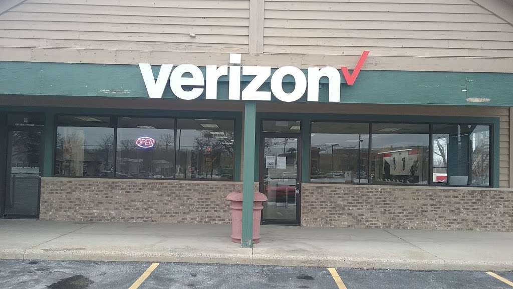 Verizon | 2450 US-12 O, Spring Grove, IL 60081, USA | Phone: (815) 581-0090