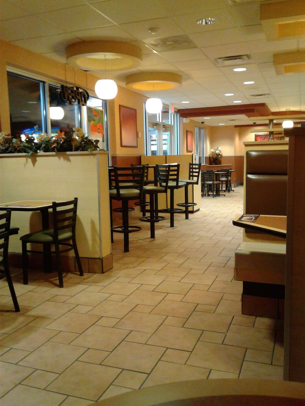 McDonalds | 7279 N Keystone Ave, Indianapolis, IN 46240, USA | Phone: (317) 254-1934