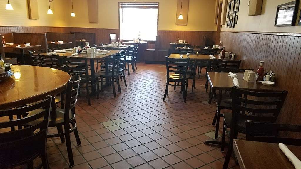 Bluebird Restaurant | 158 E Main St, Morristown, IN 46161, USA | Phone: (765) 763-7155