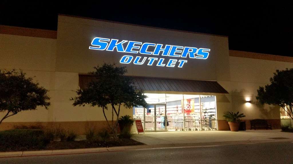 SKECHERS Retail | 5347 W Loop 1604 N #107, San Antonio, TX 78253, USA | Phone: (210) 688-9476