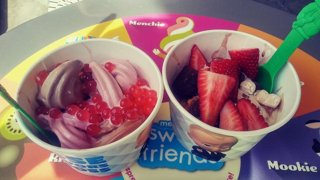 Menchies Frozen Yogurt | 1911 W Malvern Ave n5, Fullerton, CA 92835, USA | Phone: (657) 248-2420