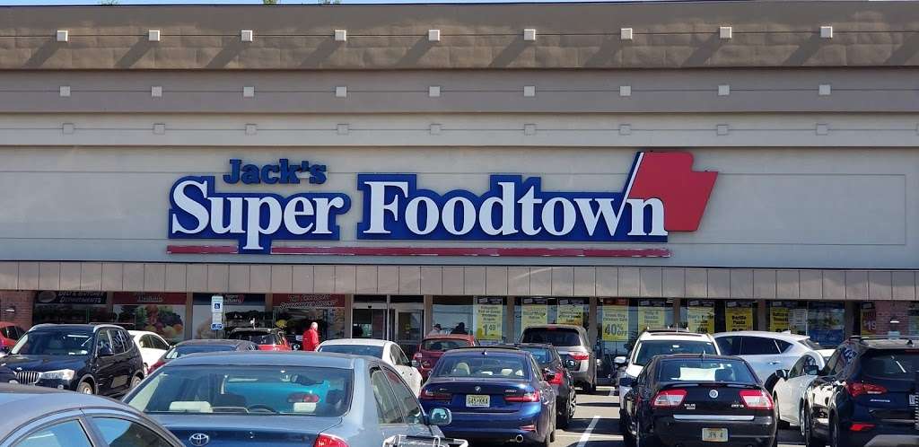 Foodtown Packanack Shopping Center | 1490 NJ-23 N, Wayne, NJ 07470, USA | Phone: (973) 694-0608