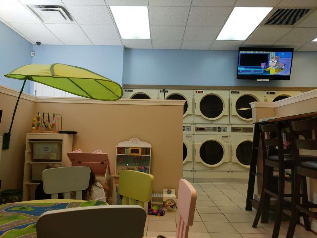 Loads of Fun Laundromat | 6424, 1334 West Chester Pike, West Chester, PA 19382, USA | Phone: (610) 436-9274