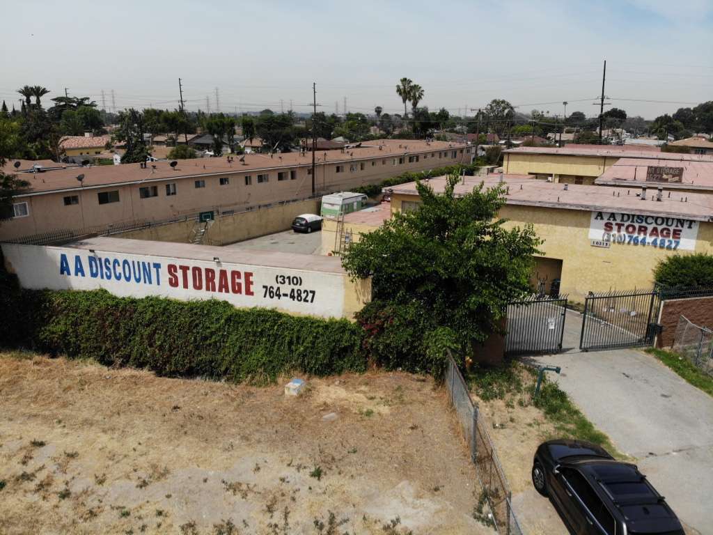 A A Discount Storage | 16215 Atlantic Ave, Compton, CA 90221, USA | Phone: (310) 764-4827