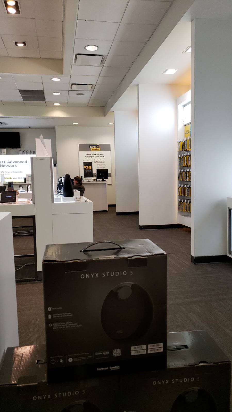 Sprint Store | 3790 Tyrone Blvd N Ste A, St. Petersburg, FL 33710, USA | Phone: (727) 345-1100