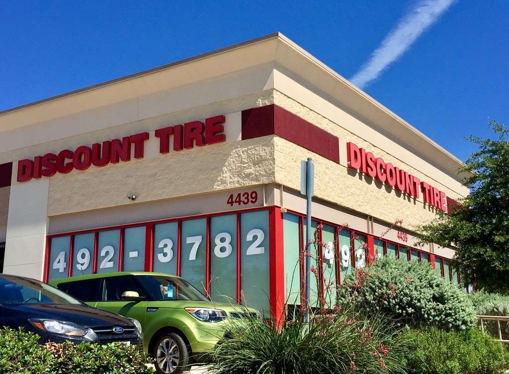 Discount Tire | 4439 N Loop 1604 W, San Antonio, TX 78249, USA | Phone: (210) 492-3782