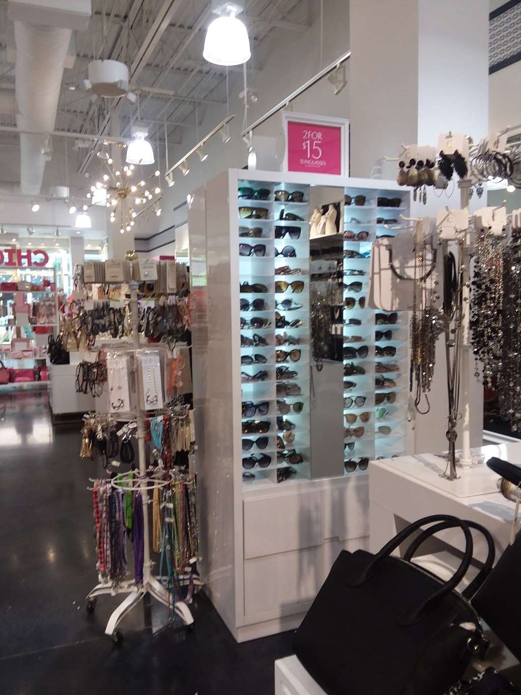 Charming Charlie | 700 Baybrook Mall, Friendswood, TX 77546, USA | Phone: (281) 480-4288