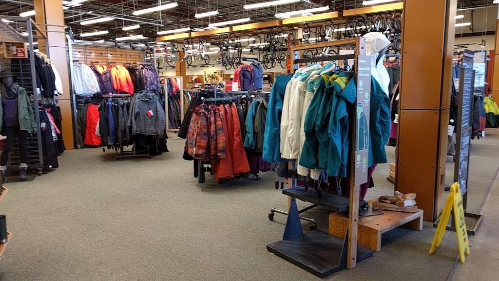 REI | 279 Salem St, Reading, MA 01867, USA | Phone: (781) 944-5103