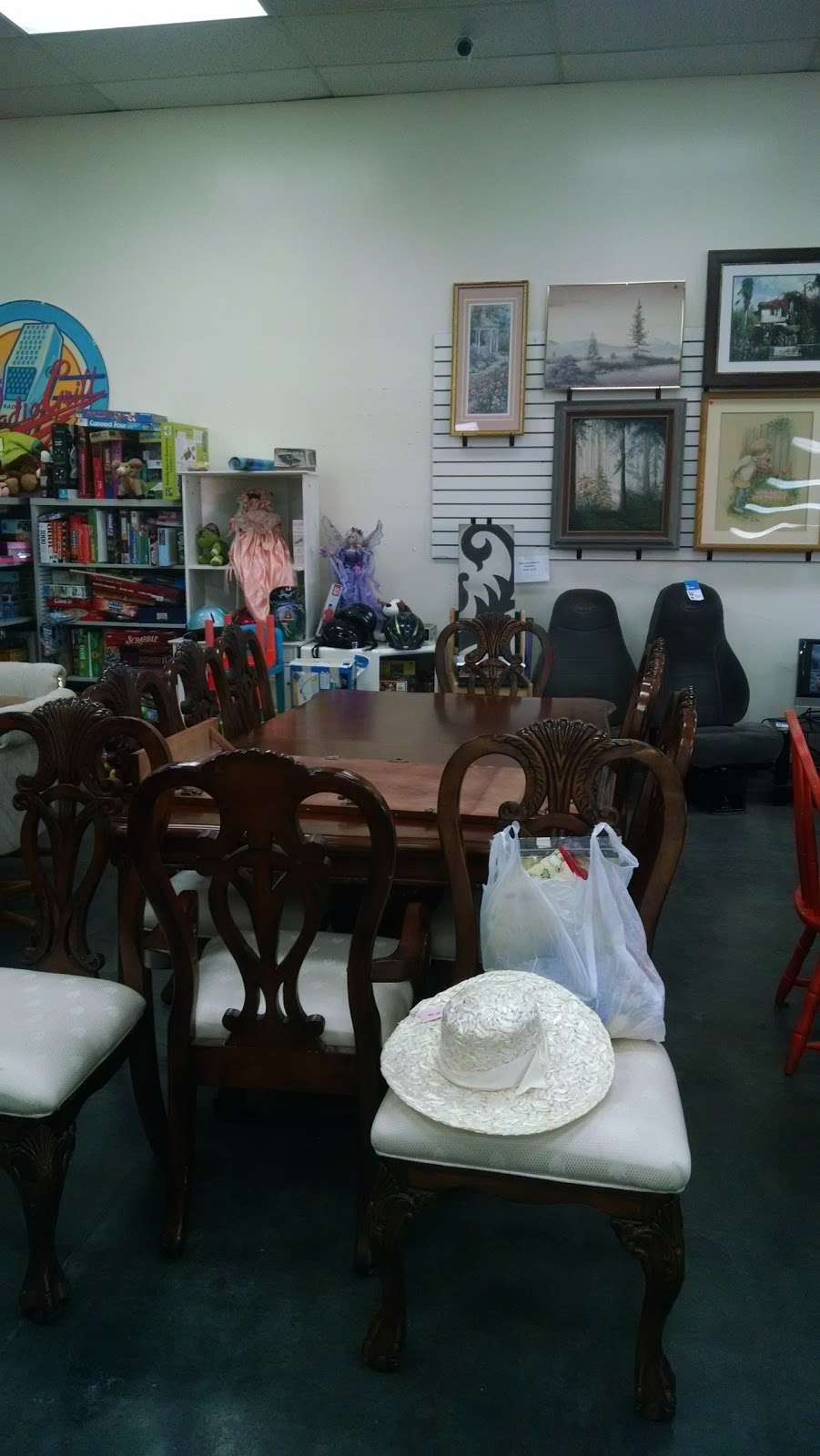 Society of St. Vincent de Paul - Chandler Thrift Store | 963 W Elliot Rd, Chandler, AZ 85225, USA | Phone: (480) 812-1156