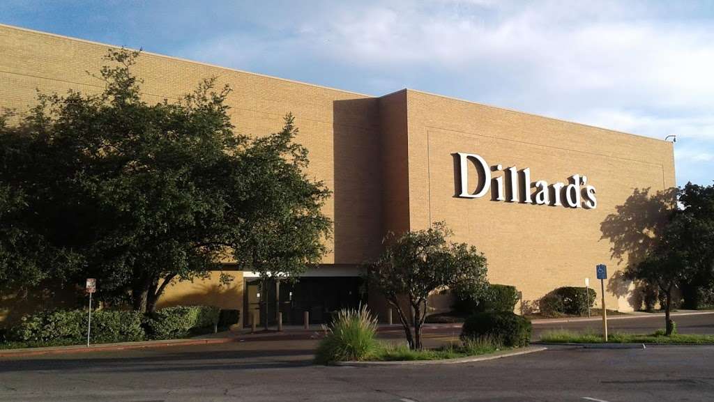 Dillards | 6301 Northwest Loop 410 Ste D, San Antonio, TX 78238, USA | Phone: (210) 681-7970