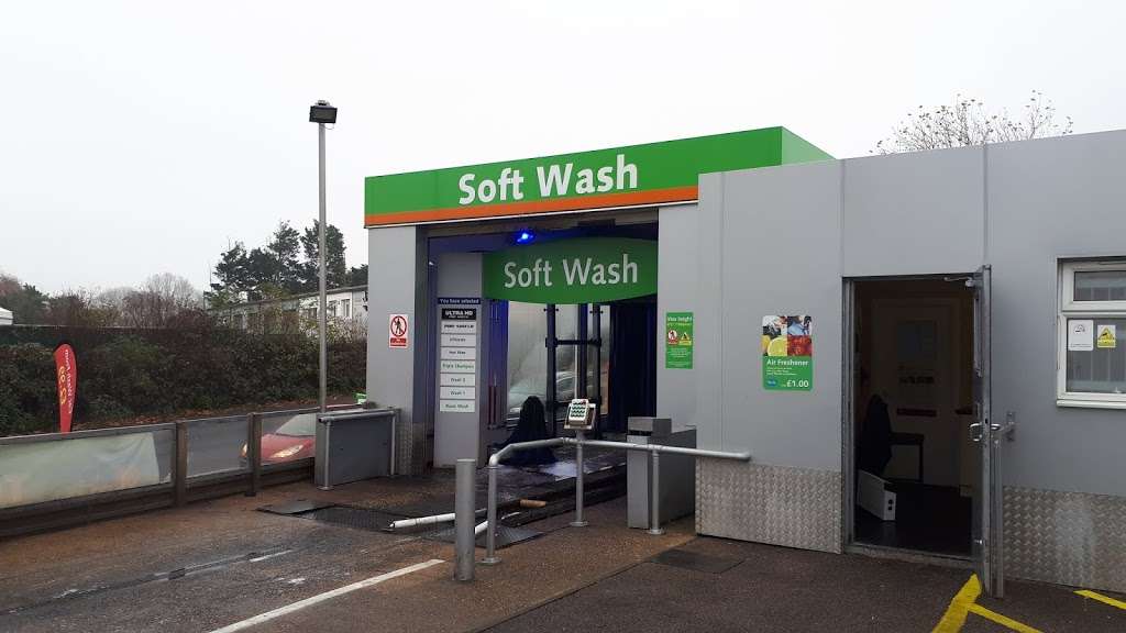 IMO Car Wash | Vale Rise, Tonbridge TN9 1TB, UK | Phone: 01732 362274