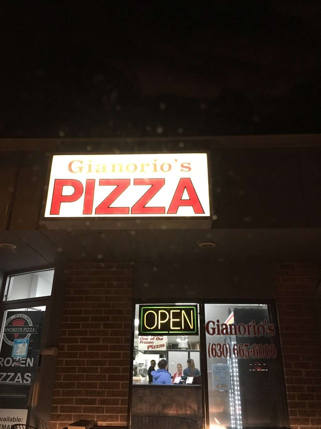 Gianorios Pizza | 27W193 Geneva Rd, Winfield, IL 60190, USA | Phone: (630) 665-6000