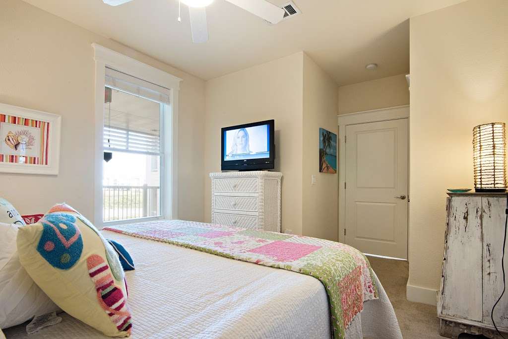 Sand N Sunsets Vacation Rentals | 26511 Mangrove Dr, Galveston, TX 77554, USA | Phone: (409) 206-0602