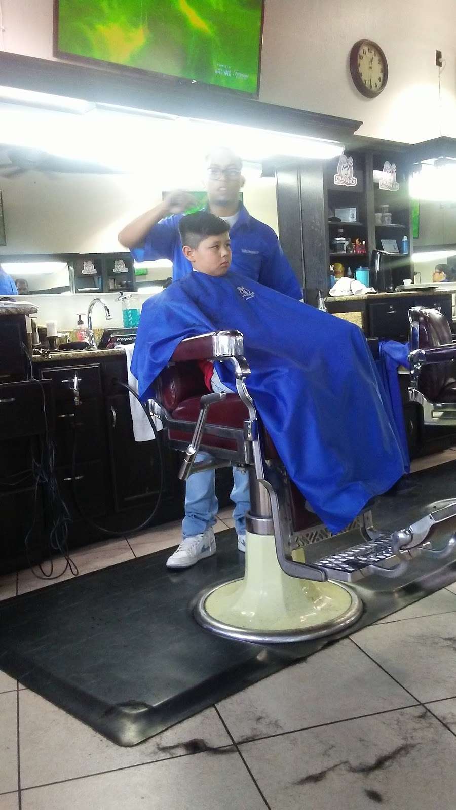 Franks Barber Shop | 702 E Baseline Rd #1, Phoenix, AZ 85042, USA | Phone: (602) 268-7200