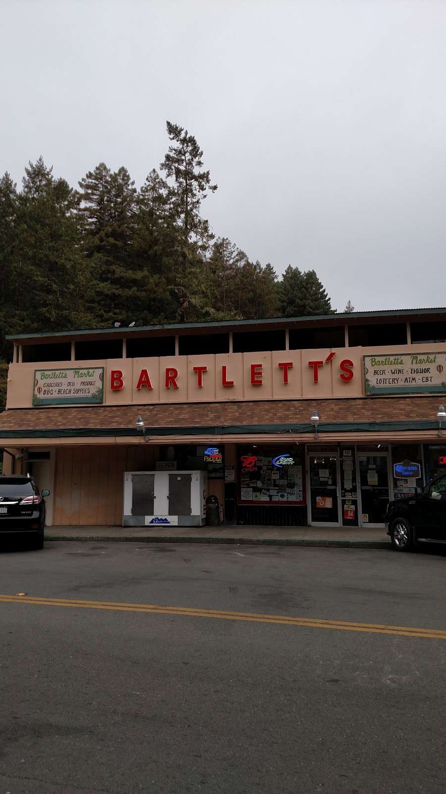 Bartletts Market | 9890 Main St, Monte Rio, CA 95462, USA | Phone: (707) 865-2023