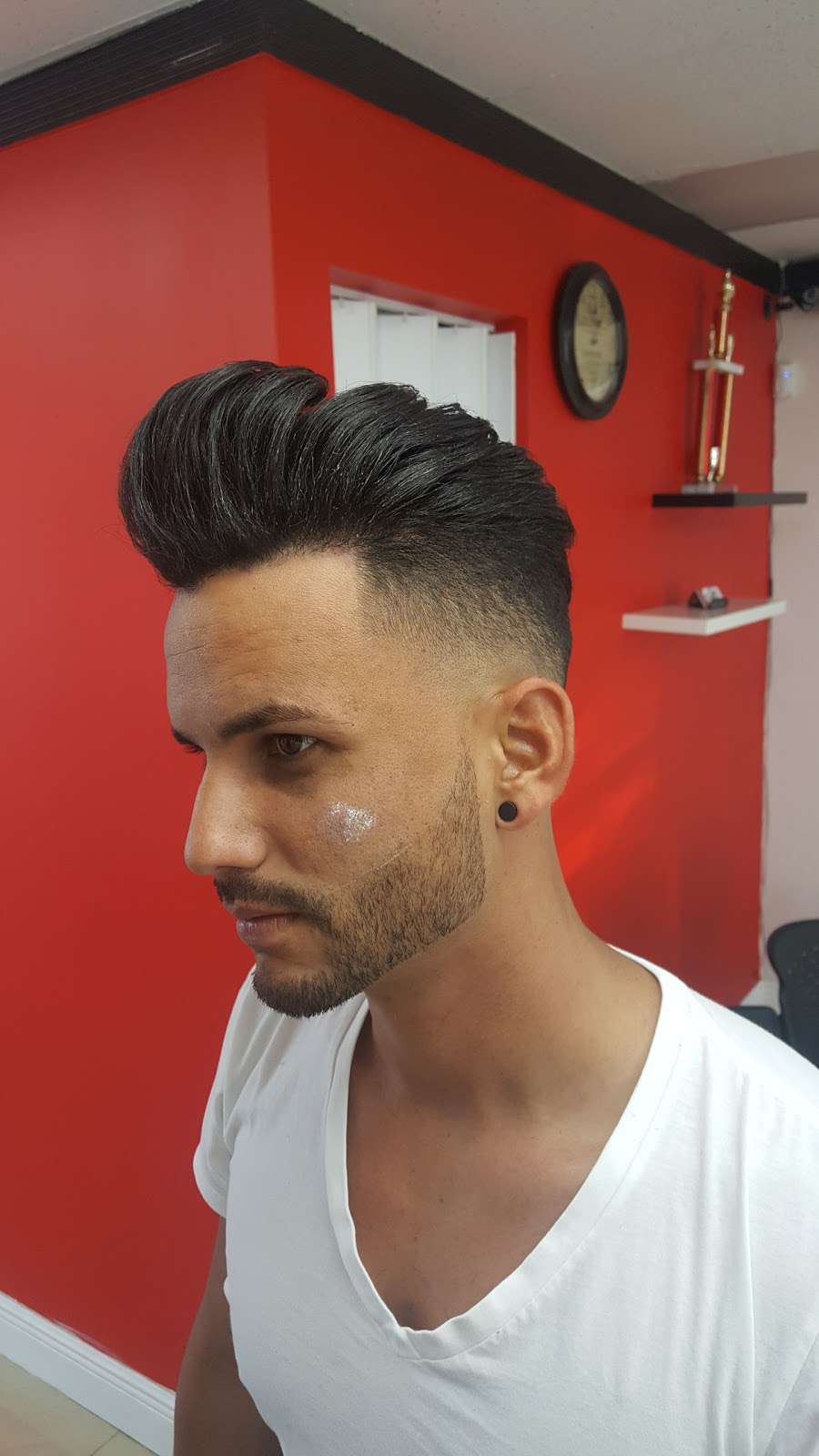 El Rafy Barber Shop | 1925 E 4th Ave #3, Hialeah, FL 33010, USA | Phone: (786) 280-6214