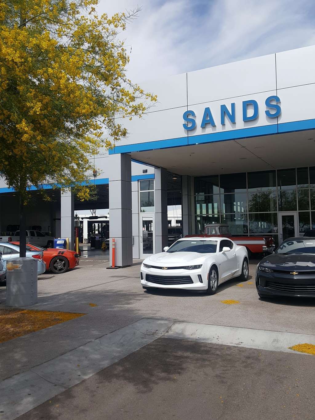 Sands Chevrolet - Glendale | 5418 Grand Ave, Glendale, AZ 85301, USA | Phone: (623) 428-1942