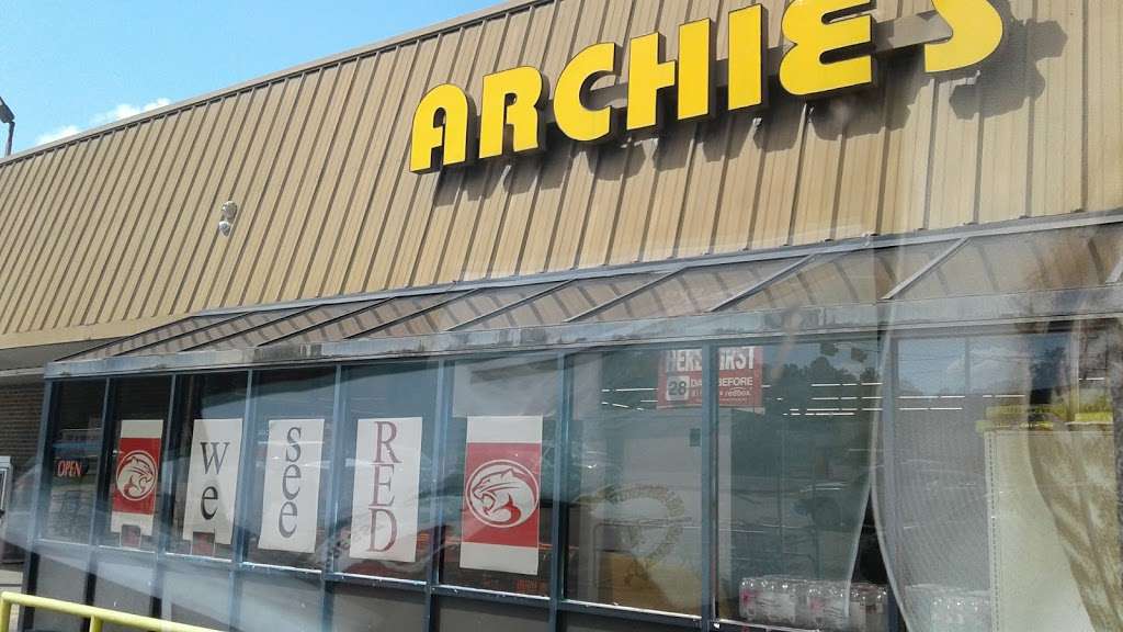 Archies Food Basket | 14560 Old Highway 59 N, Splendora, TX 77372, USA | Phone: (281) 689-7411