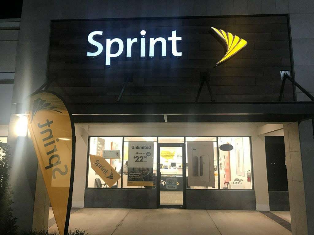 Sprint Store | 4270 Aloma Ave, Winter Park, FL 32792, USA | Phone: (407) 423-4445