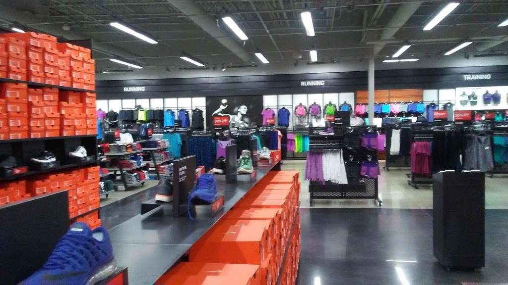 Nike Factory Store | 627 SW 145th Terrace, Pembroke Pines, FL 33027, USA | Phone: (954) 441-7556