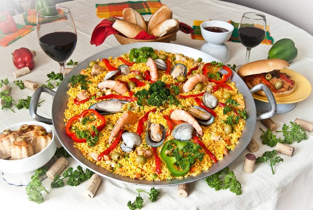 Paella DeLuxe | Mozart 3522, Las Palmas, 32330 Cd Juárez, Chih., Mexico | Phone: 656 611 3609