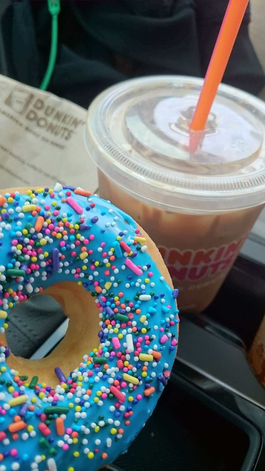 Dunkin Donuts | 10970 Broadway, Crown Point, IN 46307, USA | Phone: (219) 663-1050