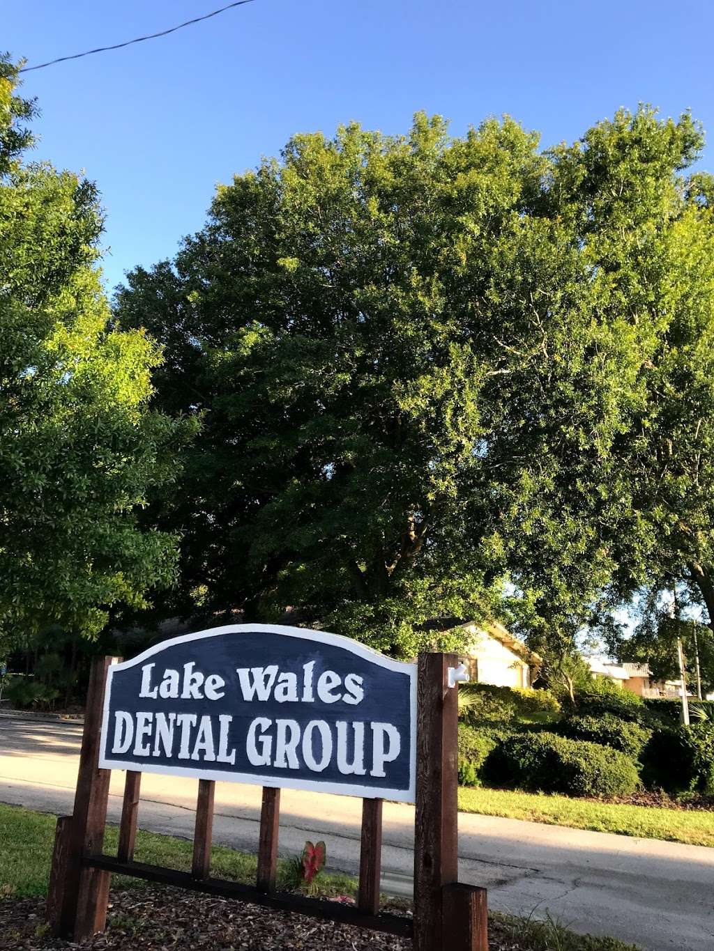 Lake Wales Dental Group | 1 Doctors Ln, Lake Wales, FL 33853, USA | Phone: (863) 676-8536